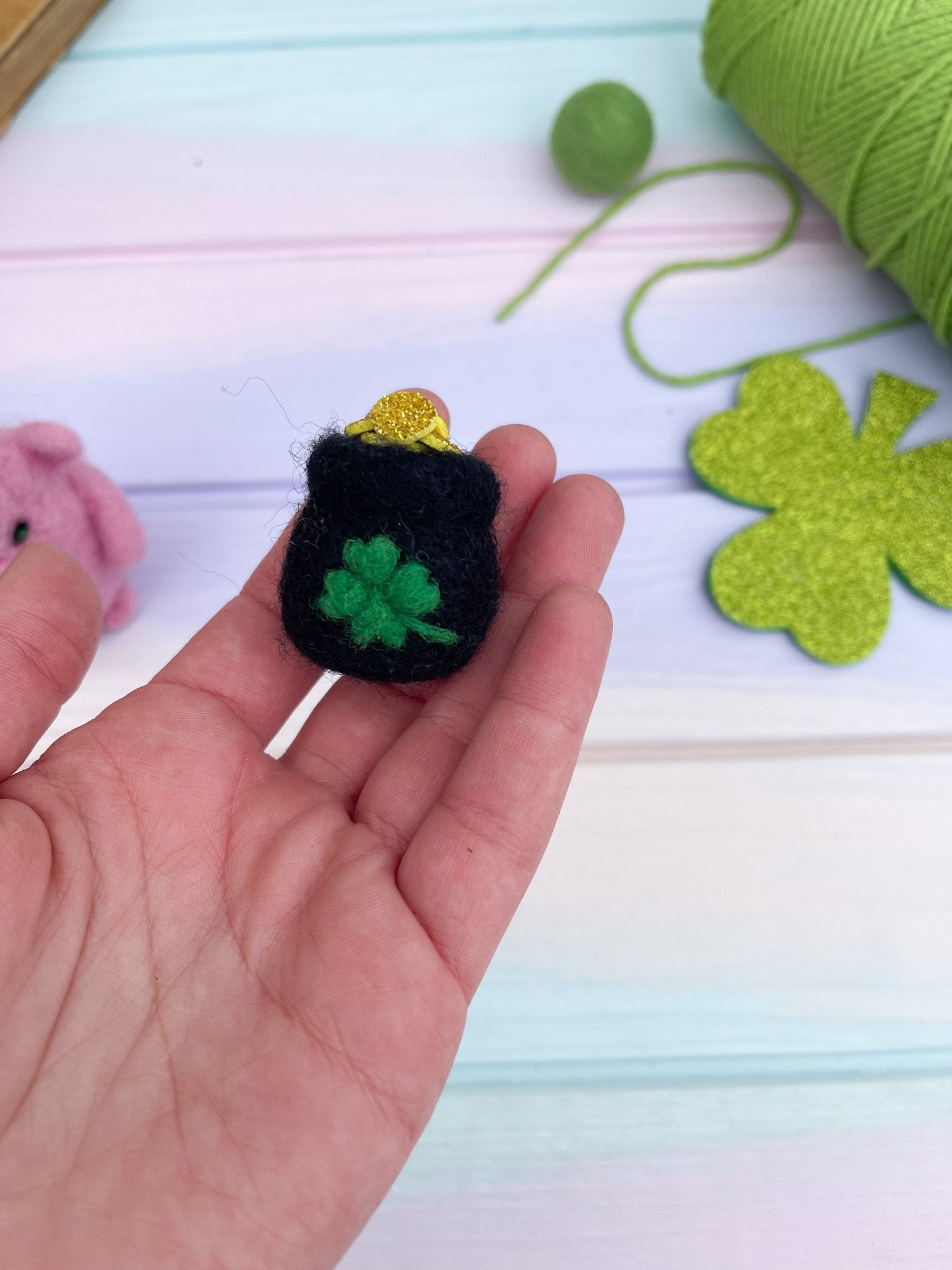 St Patrick's Felted Pig - WoollyFox