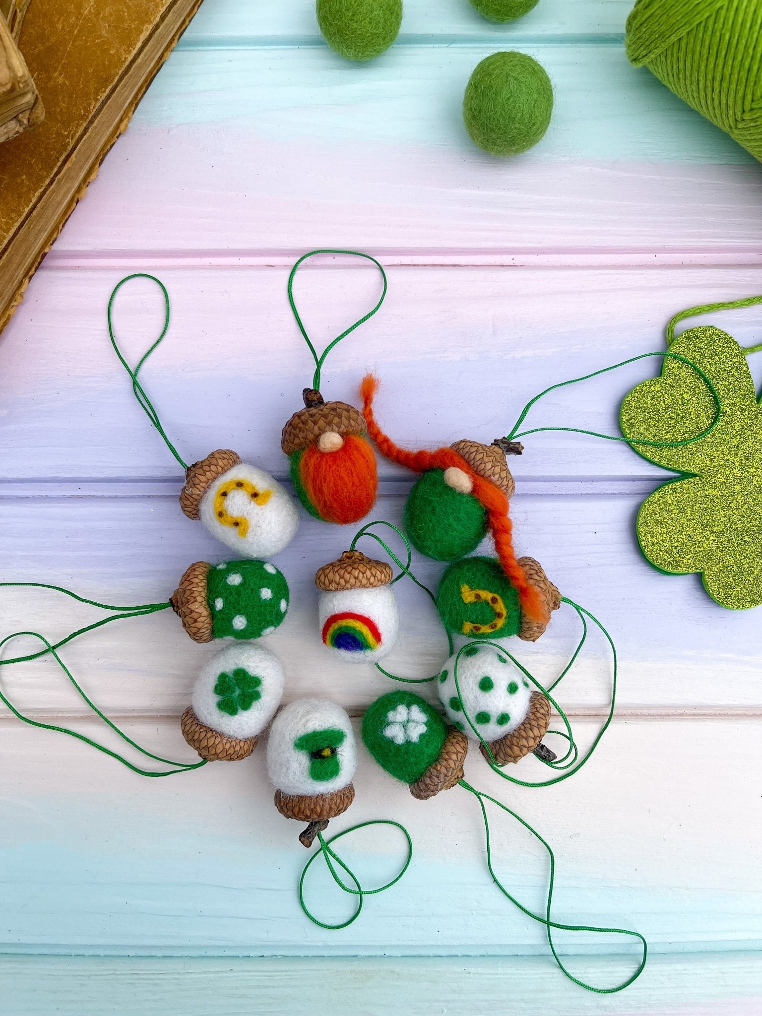 Valentine's Acorns Ornaments - WoollyFox