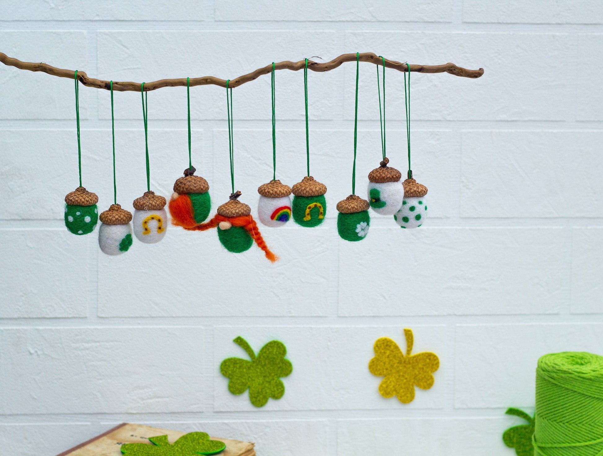 Valentine's Acorns Ornaments - WoollyFox