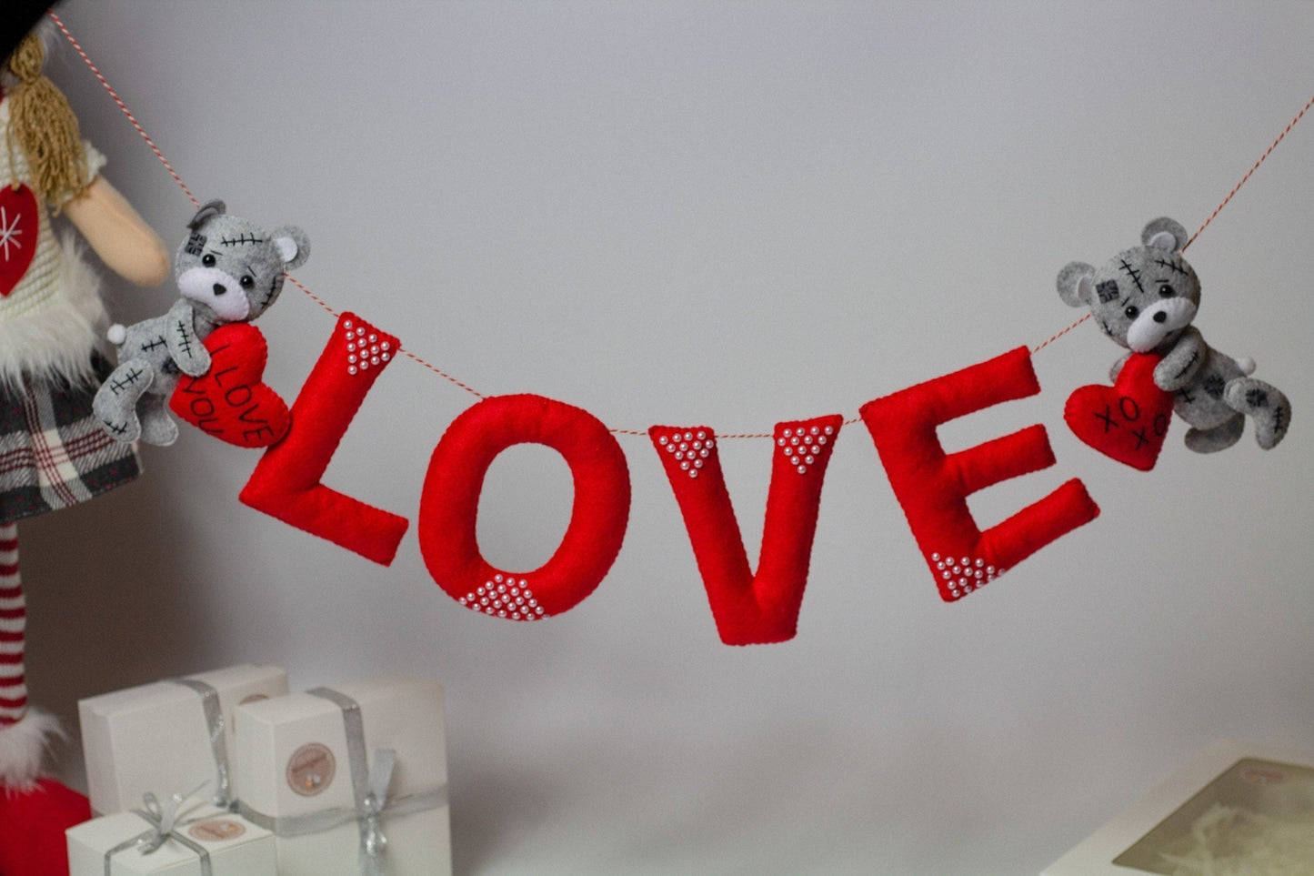 Valentine's Day Love Garland - WoollyFox