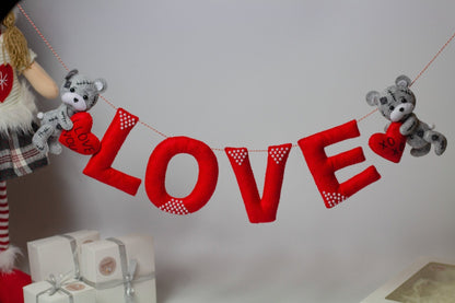 Valentine's Day Love Garland - WoollyFox