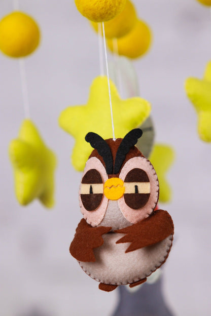Winnie The Pooh Baby Mobile - WoollyFox